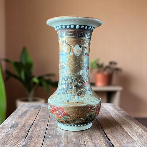 白薩摩飾壺 mini 01】極小サイズ 繊細絵付のミニチュア美術品 直径5cm