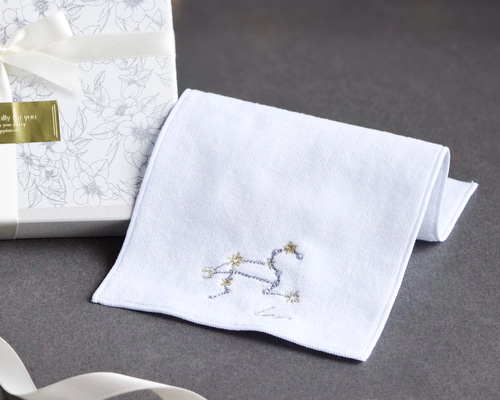 ギフトに◎選べる十二星座の刺繍ハーフハンカチ【今治タオル】名入れ可