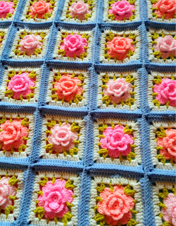 立体】手編み グラニースクエア マルチカバー かぎ針編み モチーフ編み