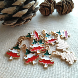19.5×11.5mm クリスマスツリーのチャーム 10個セット X4 チャーム