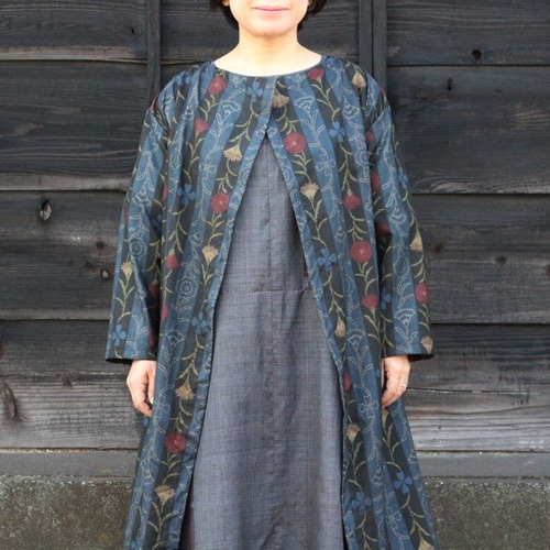 着物リメイク 縦縞に花柄大島紬ラップコート コート ウサギ洋裁店 通販