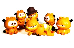 フィギュア】URDU X NICKELODEON FUKUHEYA MANEKI NEKO – GARFIELD