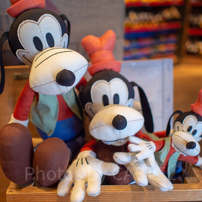 グーフィーぬいぐるみ| キャステル | CASTEL ディズニー情報