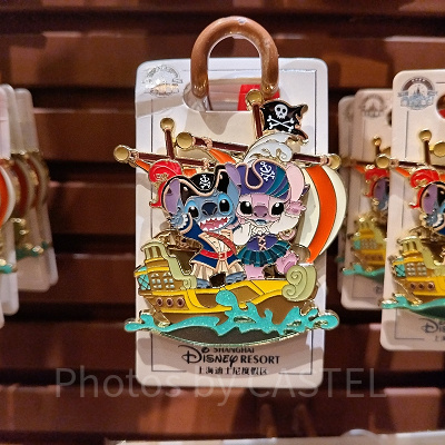 上海ディズニーカリブの海賊グッズ：海賊スティッチ＆エンジェルのパス