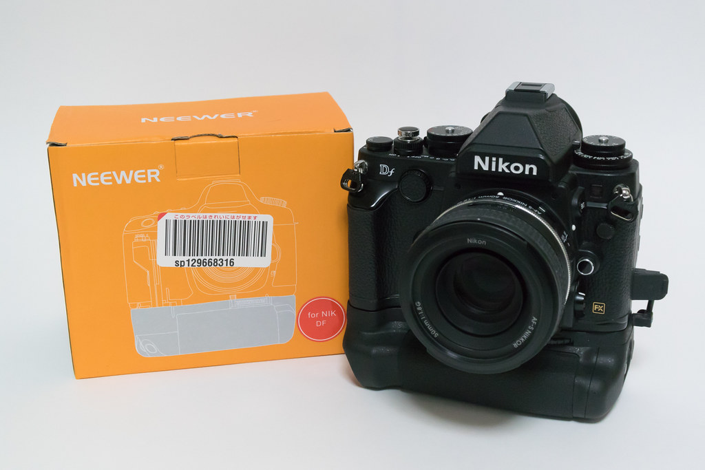 非純正！NEEWER製Nikon DF用縦位置バッテリーグリップを使ってみた