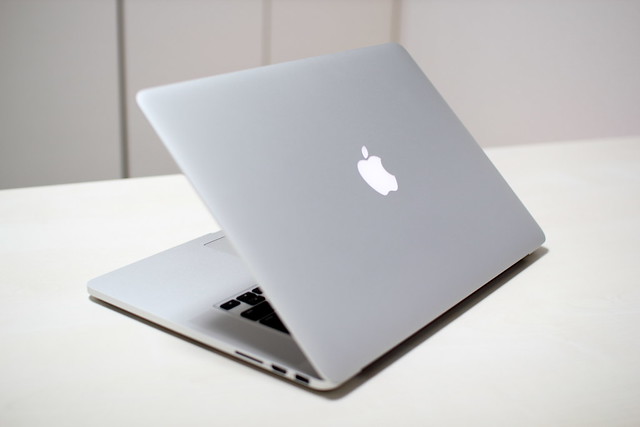 MacBook Pro Retina 15-inch（Mid2015）レビュー｜驚愕の完成度を誇る