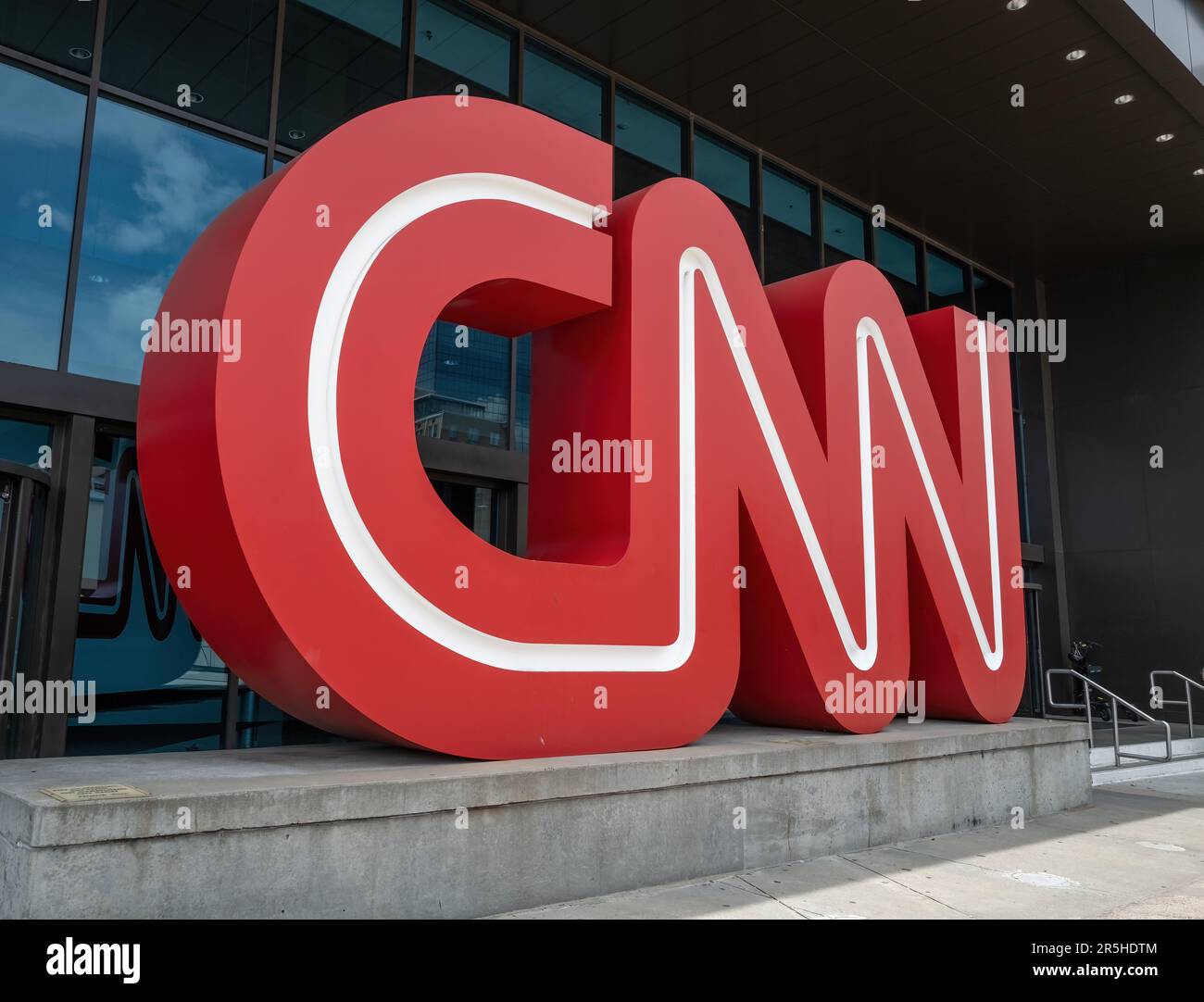 Cnn news logo hi-res stock photography and images - Alamy