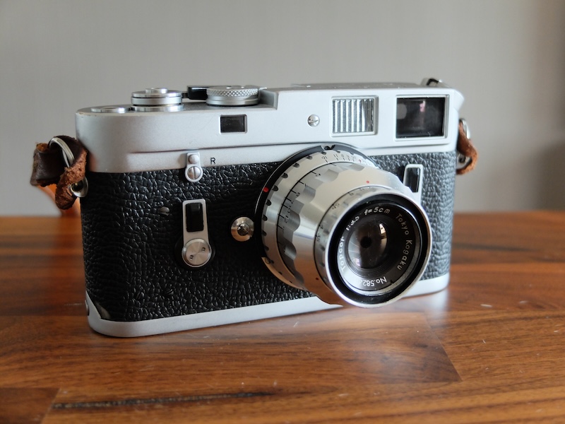 ロケットみたいな東京光学のレンズ「Topcor 5cm F3.5 固定鏡胴