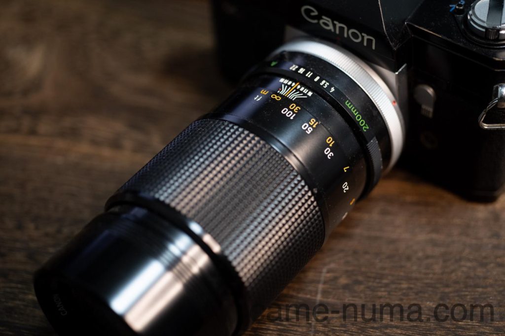 FD 200mm F4 の実力: ジャンク箱の住人は人気オールドレンズの夢を見る