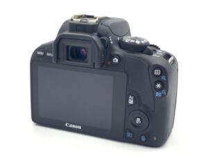 EOS Kiss X7: 魅力的な瞬間を切り取る - 魅惑の中望遠