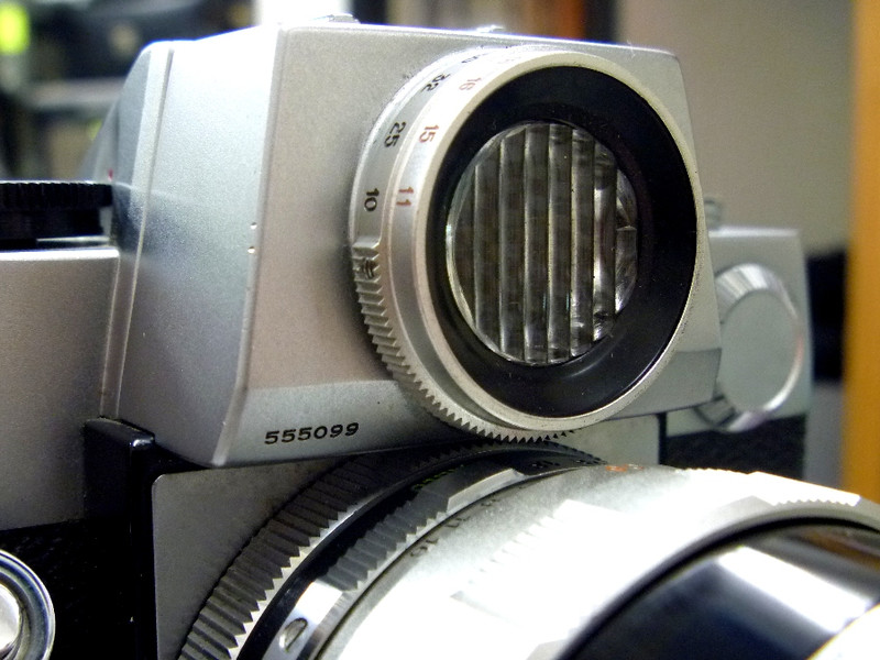 我楽多屋(中古カメラアクセサリーとジャンクカメラ): ペトリフレックス