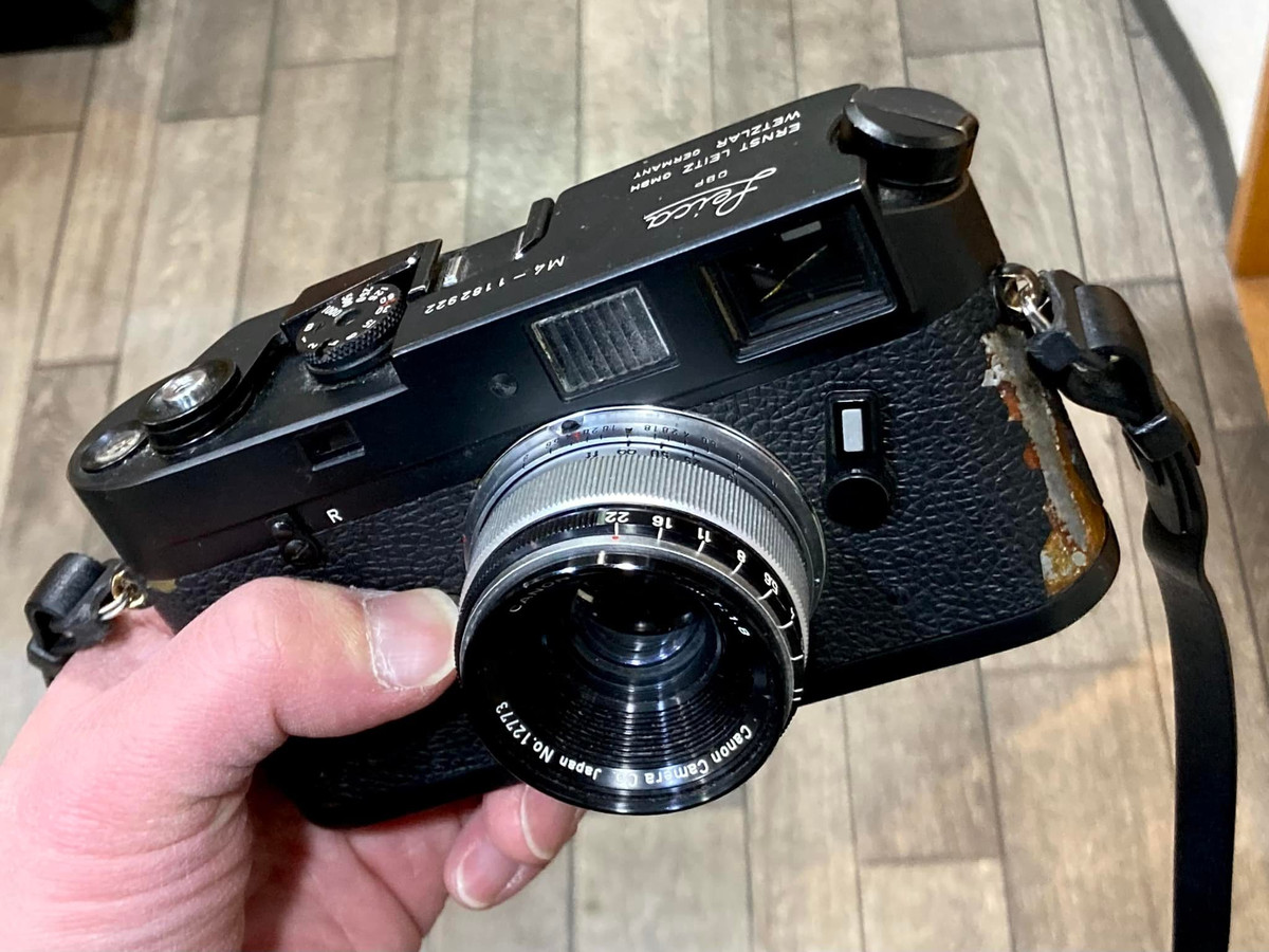 我楽多屋(中古カメラアクセサリーとジャンクカメラ): 貫禄M4