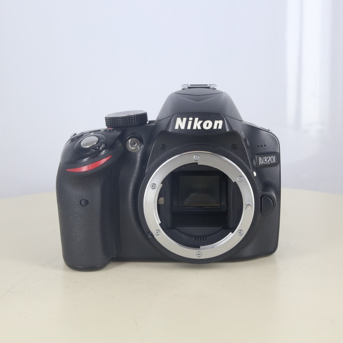 中古】(ニコン) Nikon D3200 ボデイ ブラツク｜ナニワグループ