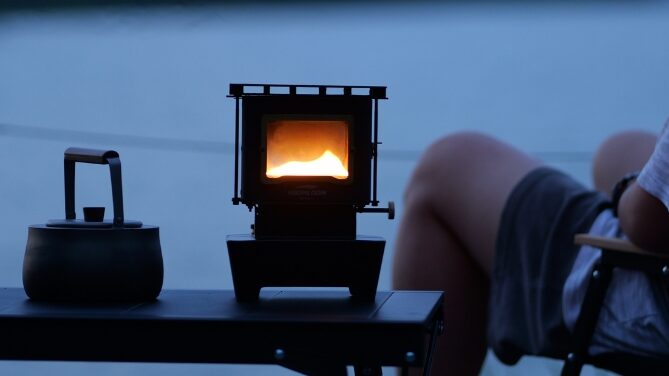 Soomloomから「オイルランプストーブ FLAMENCO」登場 | キャンプレビュー