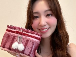 クリスマスコフレ2024】お得感ハンパない！「ジルスチュアート」の