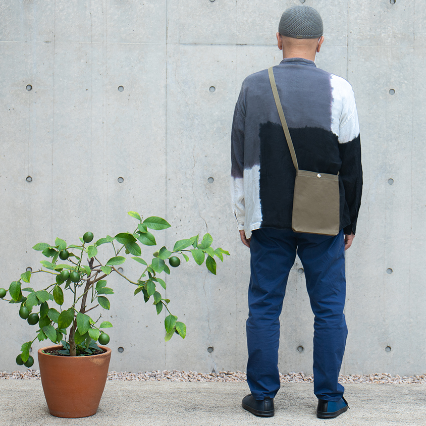 信三郎社長の定番ショルダー | 一澤信三郎帆布