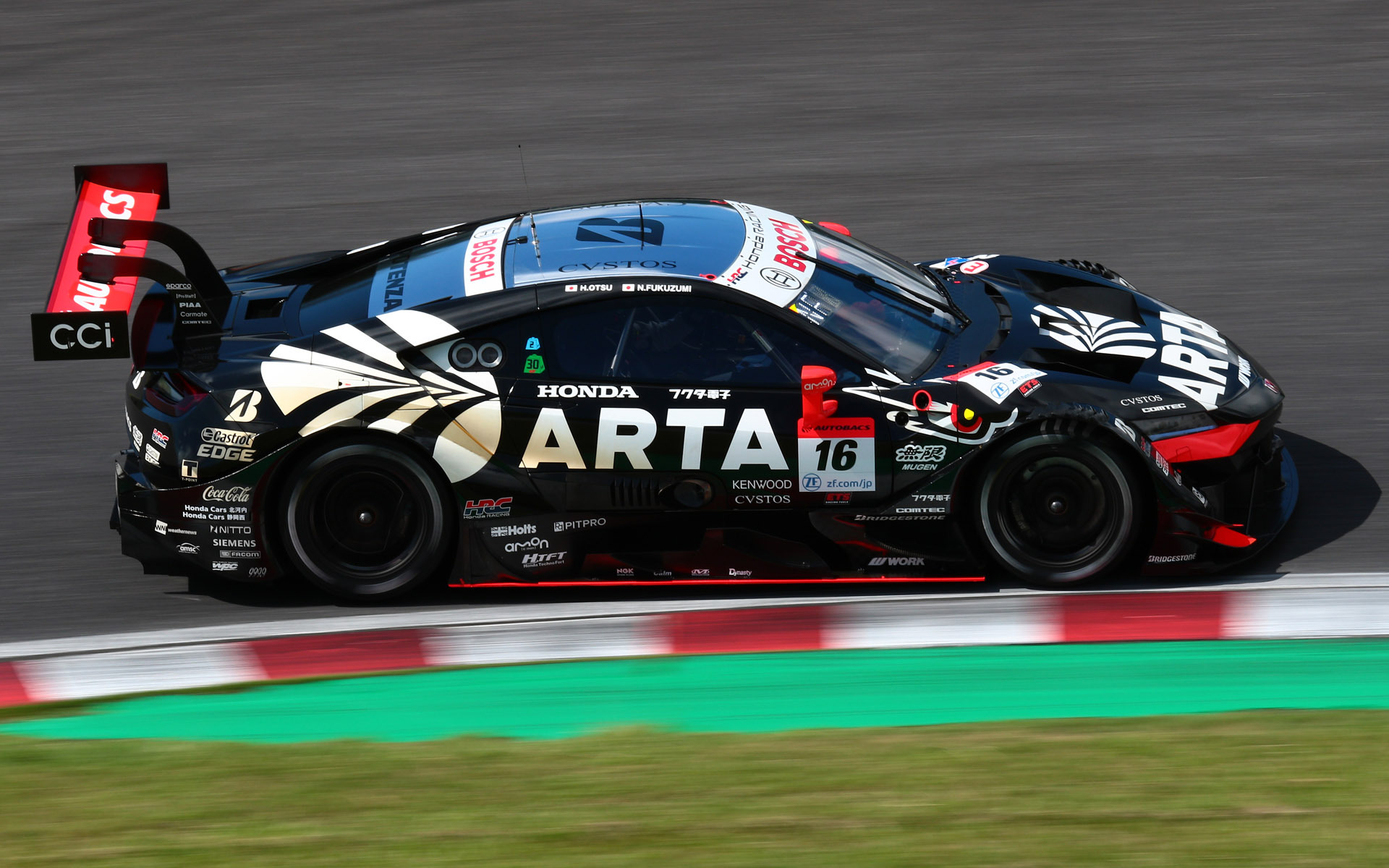 SUPER GT第5戦鈴鹿、GT500は16号車 ARTA MUGEN NSX-GTがポール GT300は
