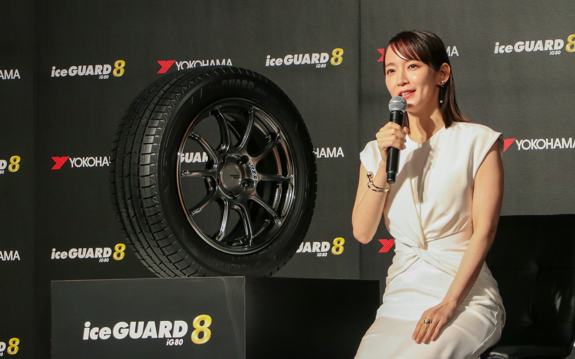 非売品】吉岡里帆 ポスター YOKOHAMA iceGUARD 8 iG80 女優の吉岡里帆