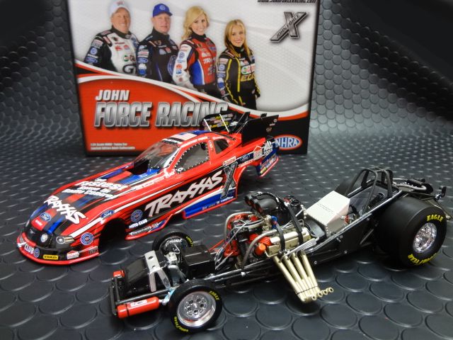 Action/Lionel 1/24 ﾀﾞｲｷｬｽﾄﾓﾃﾞﾙ ◇Courtney Force 