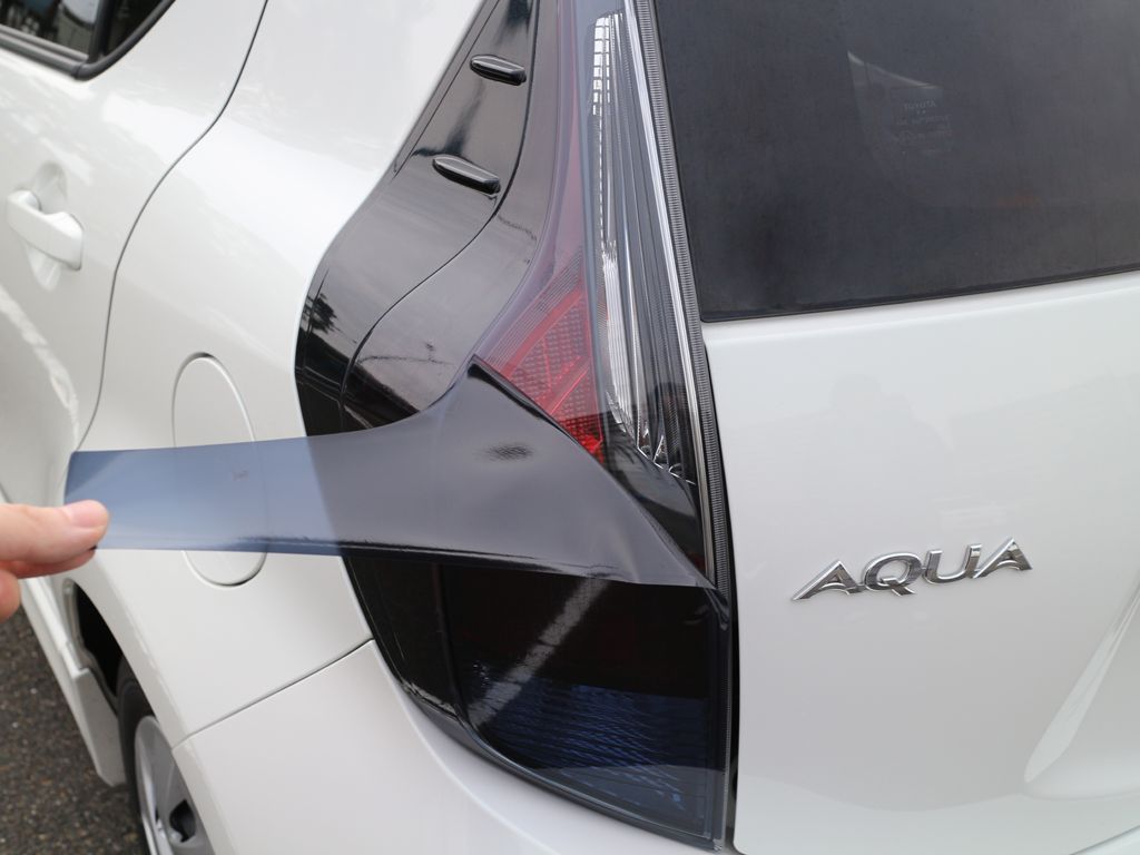 Tint+ トヨタ アクア NHP10 中期 テールランプ 用 Type2 (スモーク