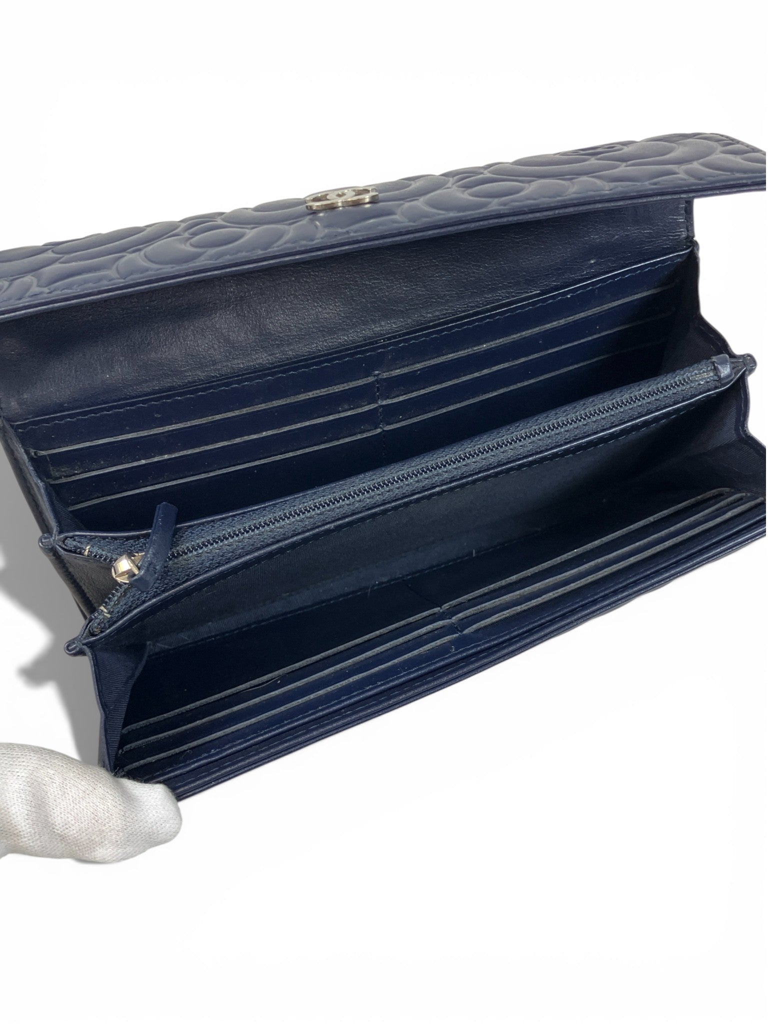 CHANEL 長財布 カメリア ラムスキン ネイビー ココマーク