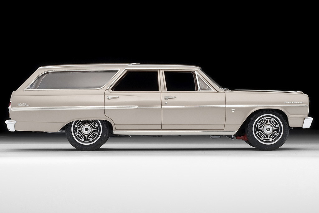 豊かな日常を象徴するクルマ、60'sアメリカンワゴン！AMT製プラモ