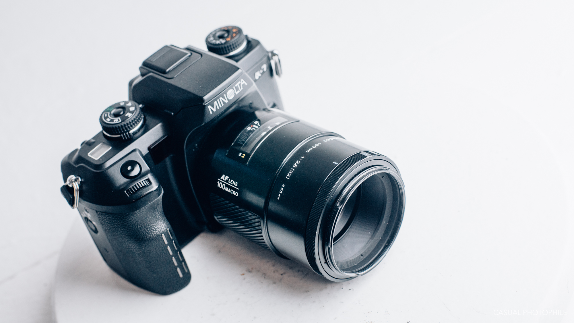 Minolta AF Macro 100mm F/2.8 A Mount Lens Review - Spoiler : It's
