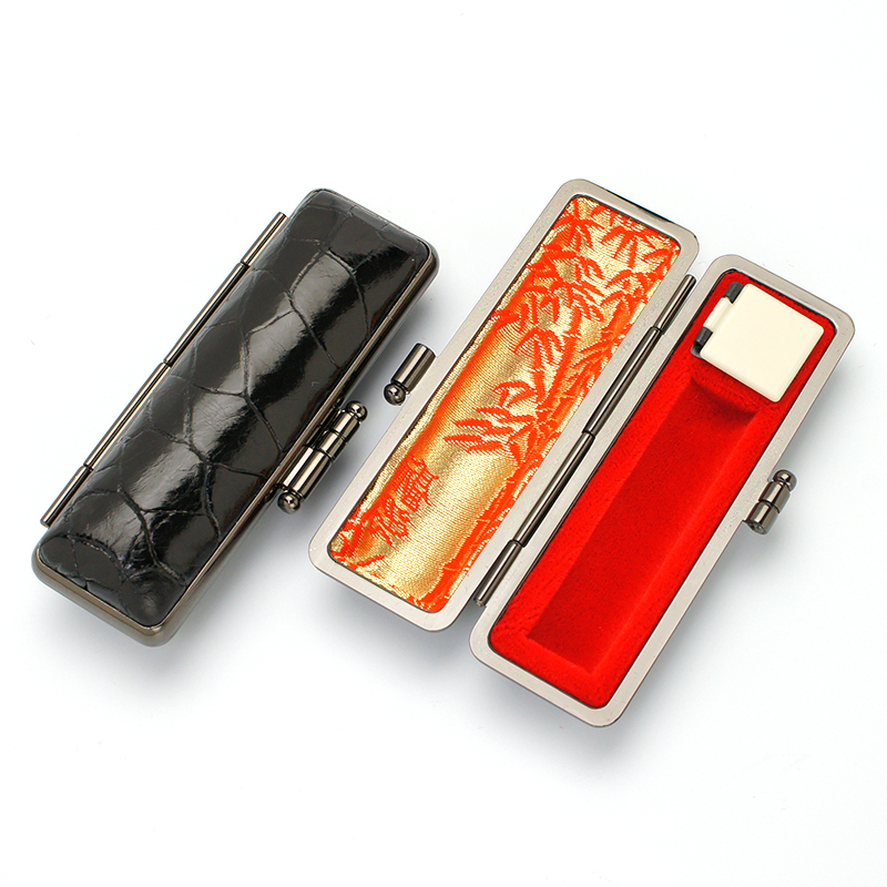 印鑑ケース プレミアムレザー 黒ワニ 16.5-18.0mm｜印鑑ケース.com