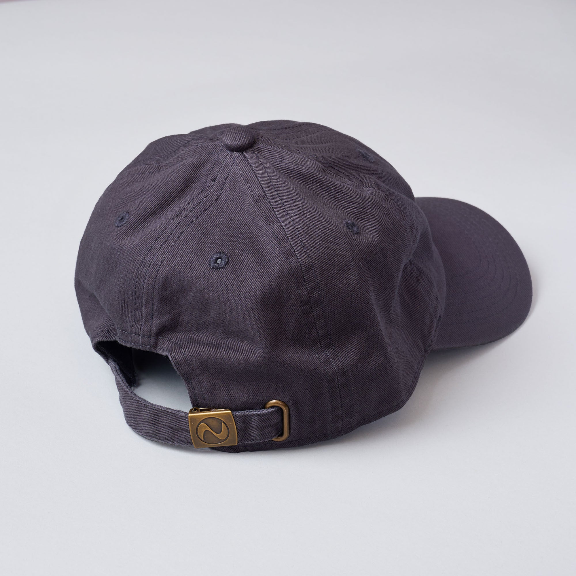 tar ロゴ刺繍キャップ チャコール｜【公式通販】Case Study Store