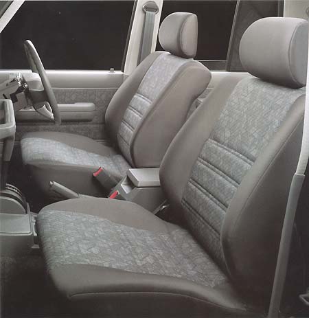 ランドクルーザー70（トヨタ）ZX 2ドア（FRP）（2004年4月