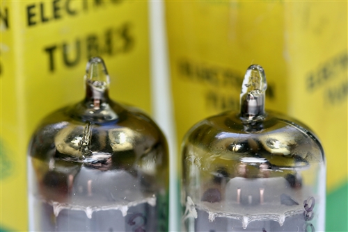 Amperex Bugle Boy 12AX7 / ECC83 tube made 1957