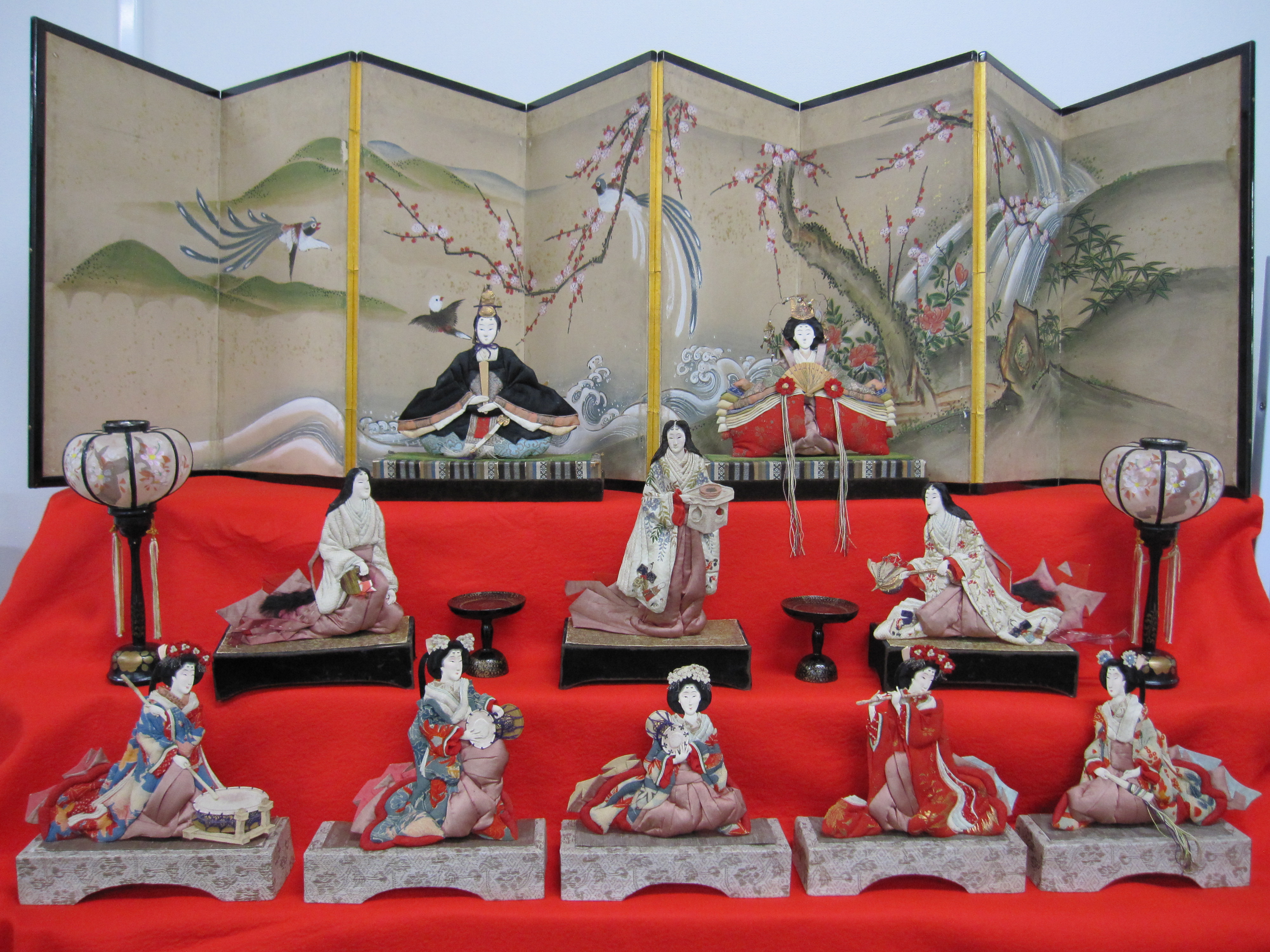 押絵のお雛様を展示しています（3/1～4/30） | 青山学院