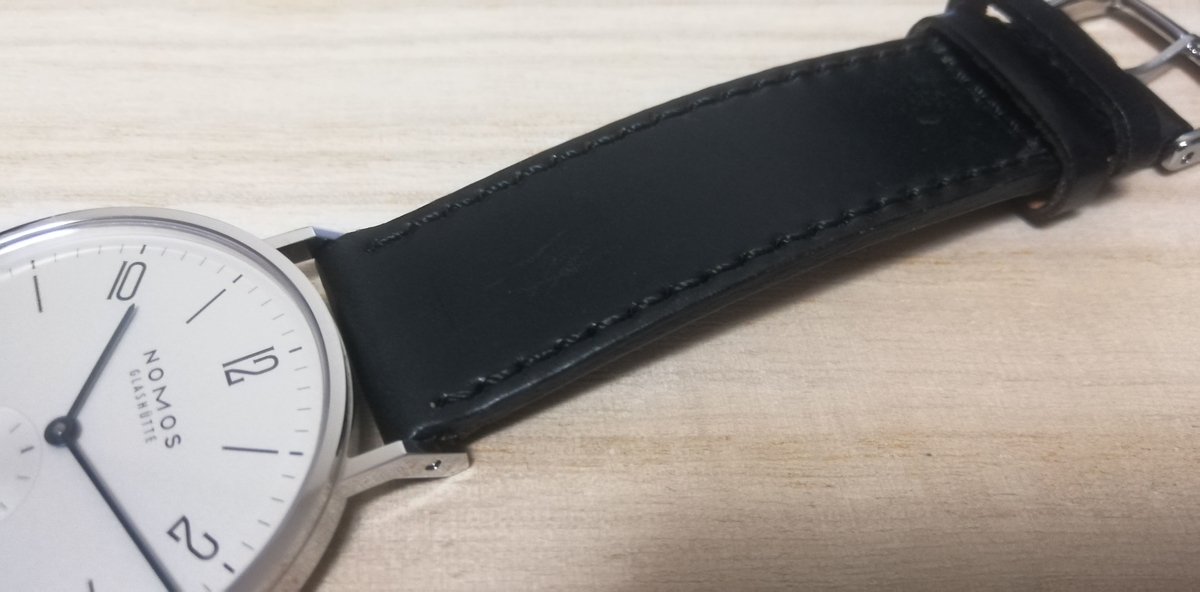 ノモスのベルトに使われている「ホーウィン社製シェルコードバン」とは？ |