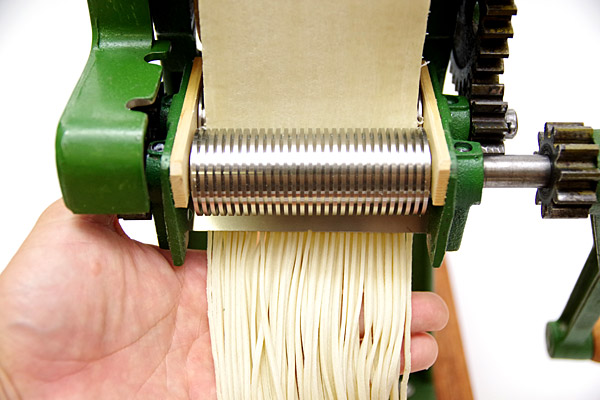 トーカイ麺機謹製 小野式製麺機用ステンレス製1.5mm切刃 - 趣味の製麺