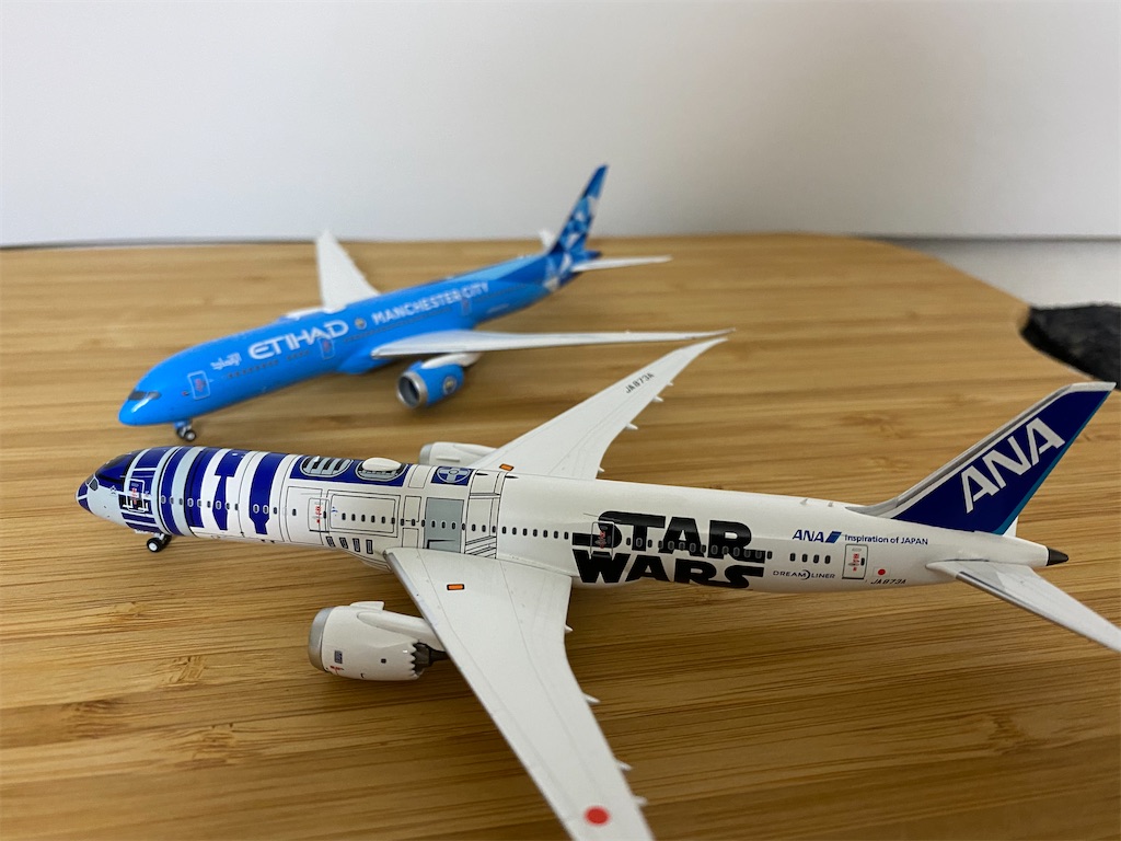 ANA STARWARS塗装 模型 JA873A 1/400 Amazon.com: Aviation ANA for