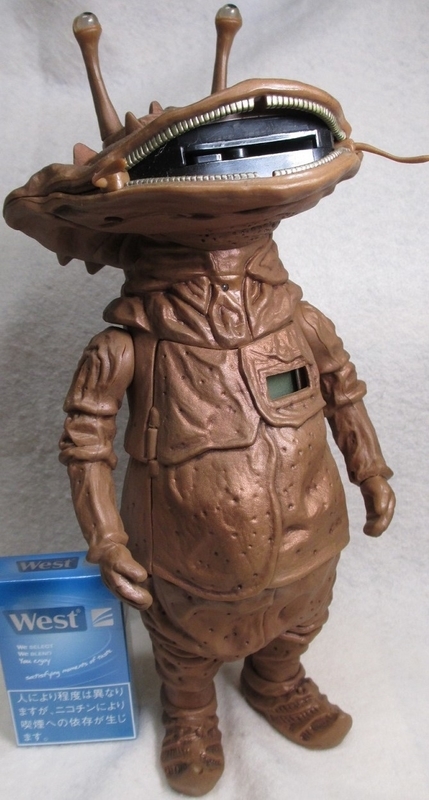 貯金箱 【カネゴン カウンターバンク】 - 適当に玩具とかのブログ