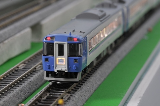 TOMIXのキハ183-2550系特急ディーゼルカー（HET）の入線 - yorokinoko