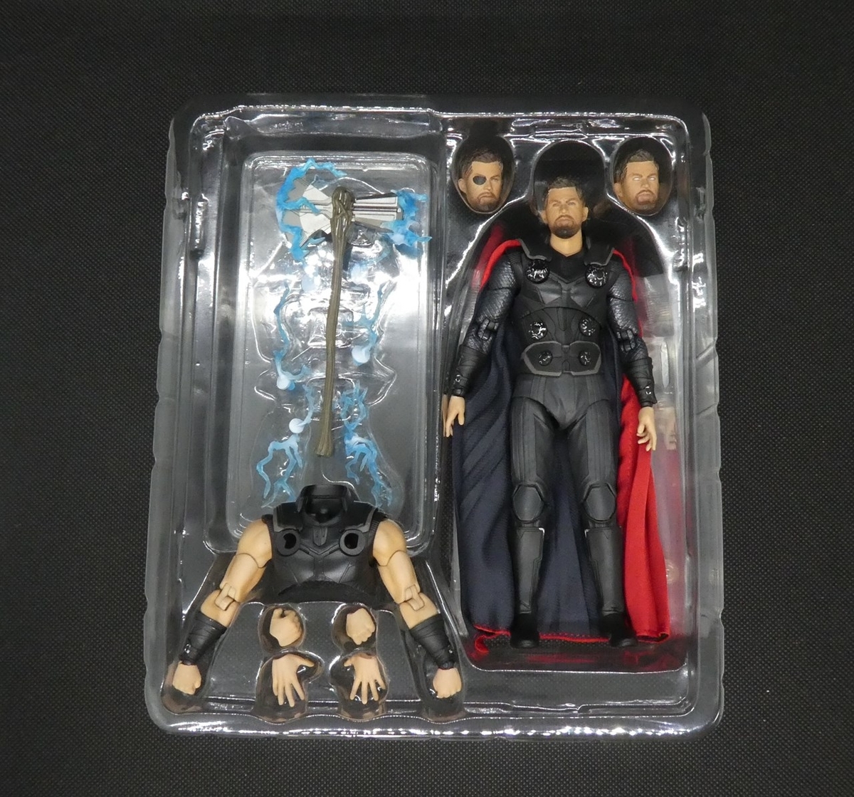 MAFEX ソー（インフィニティ・ウォー版）のフィギュアをレビュー。雷の