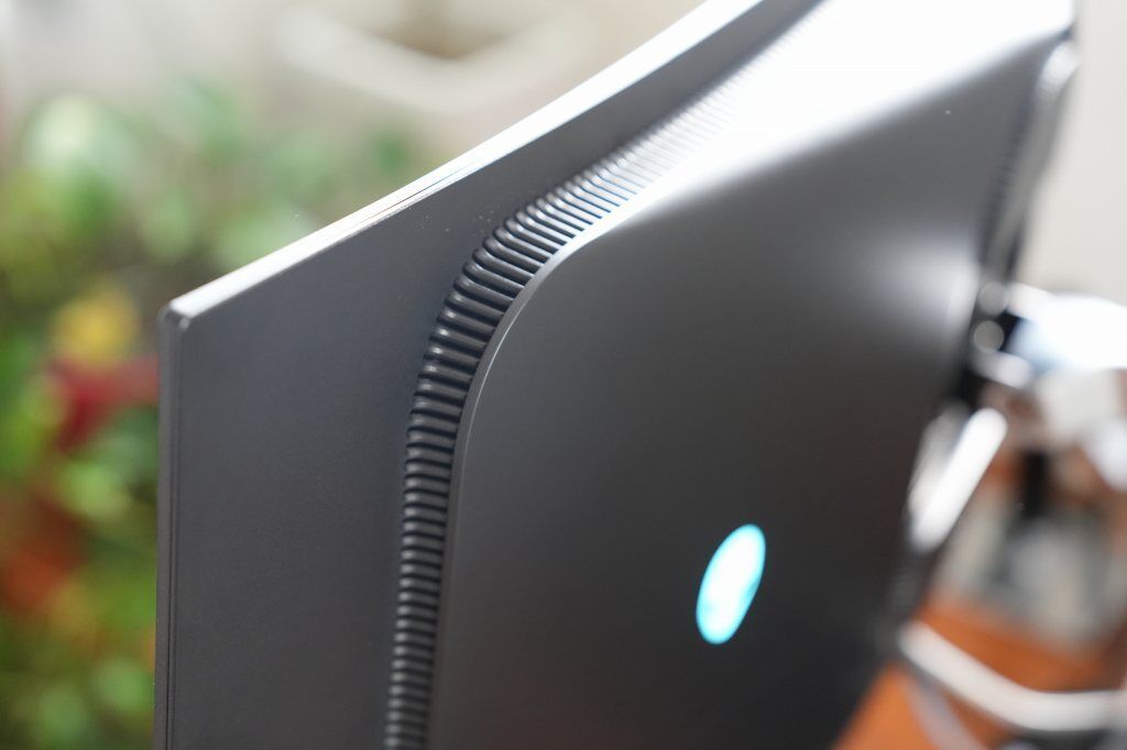 ウルトラワイドOLED湾曲モニター【DELL Alienware AW3423DWF】レビュー