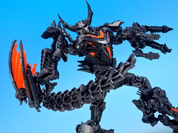 トランスフォーマー最後の騎士王 インファーノカス で遊ぼう！ - YOの