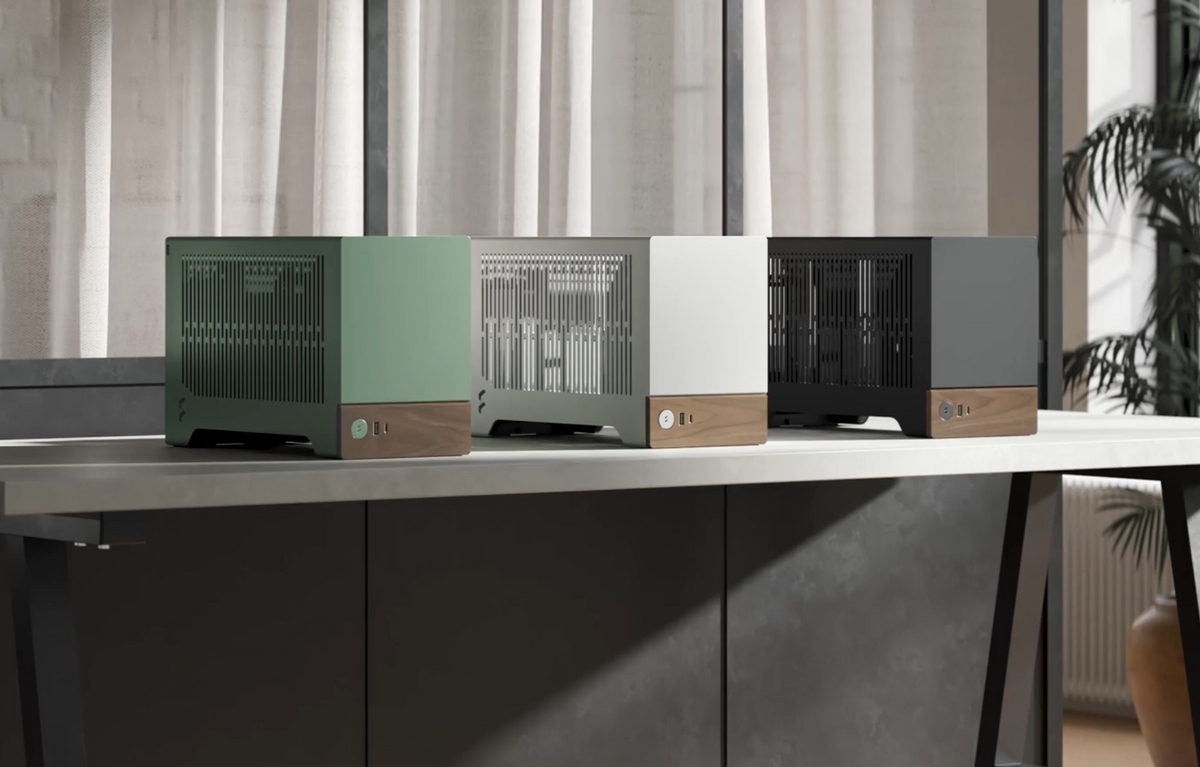 ゲーム要素皆無！】Fractal Design社 小型PCケース「Terra」をレビュー