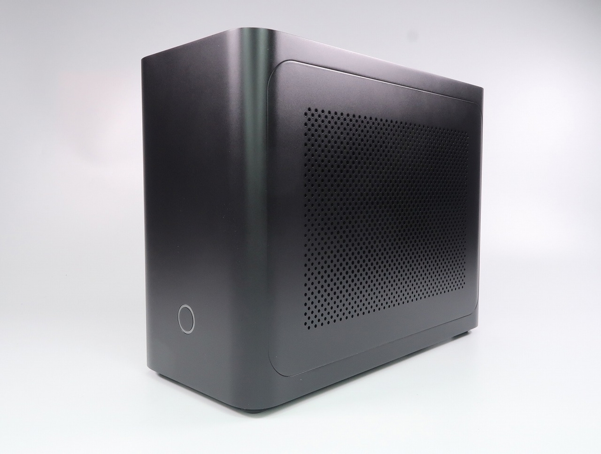 ユニデザインは美しい！】IQUNIX社 Aluminum Mini-ITX Case 「ZX-1」を