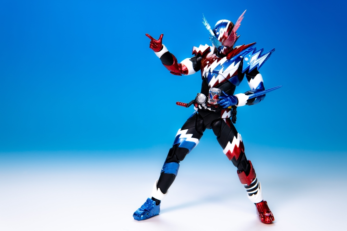 S.H.Figuarts 仮面ライダービルド ラビットタンク スパークリング