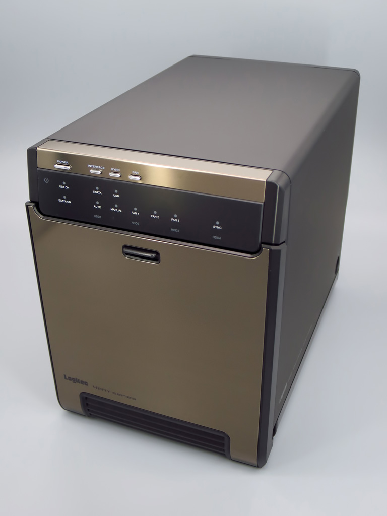レビュー】冷却ファン搭載で複数のHDDを収納できる外付ケース《Logitec