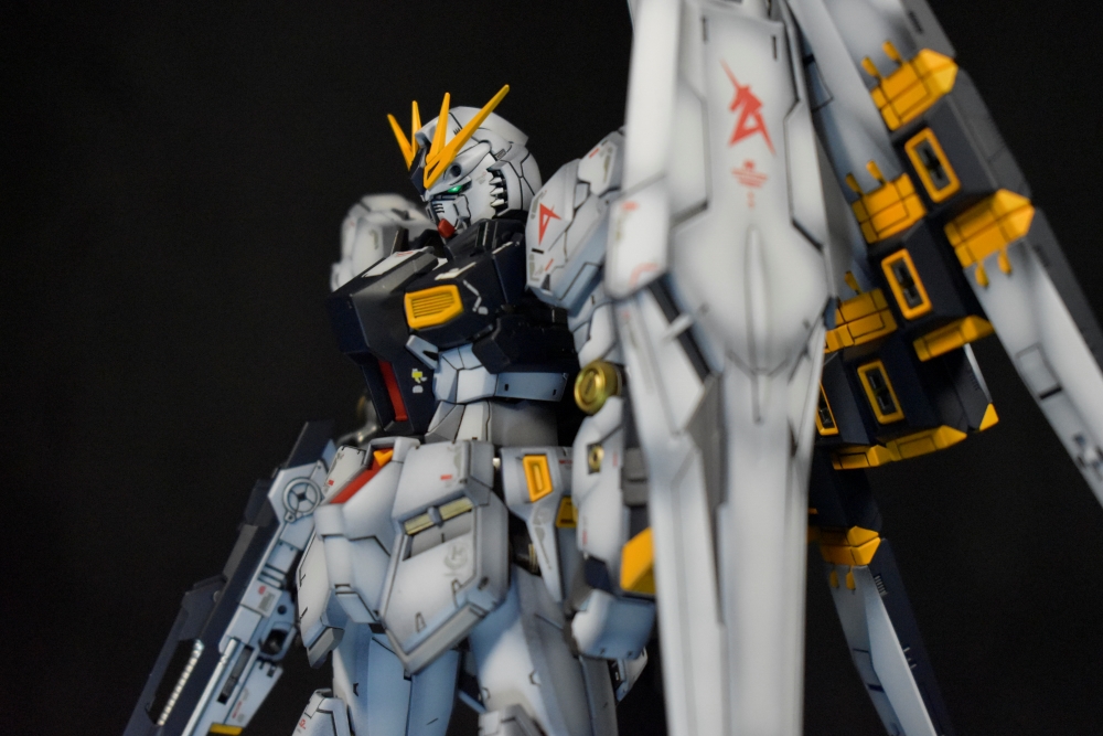 RG 1/144 νガンダム】全塗装(レシピあり) - ガンプラ初心者.com