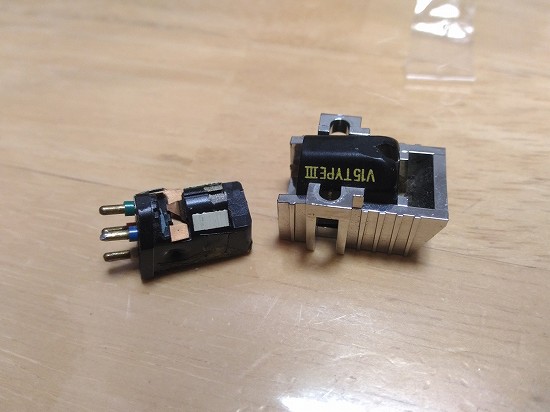 レコード針の話 SHURE (シュア) V-15 TYPEⅢ と 交換針 VN-35E