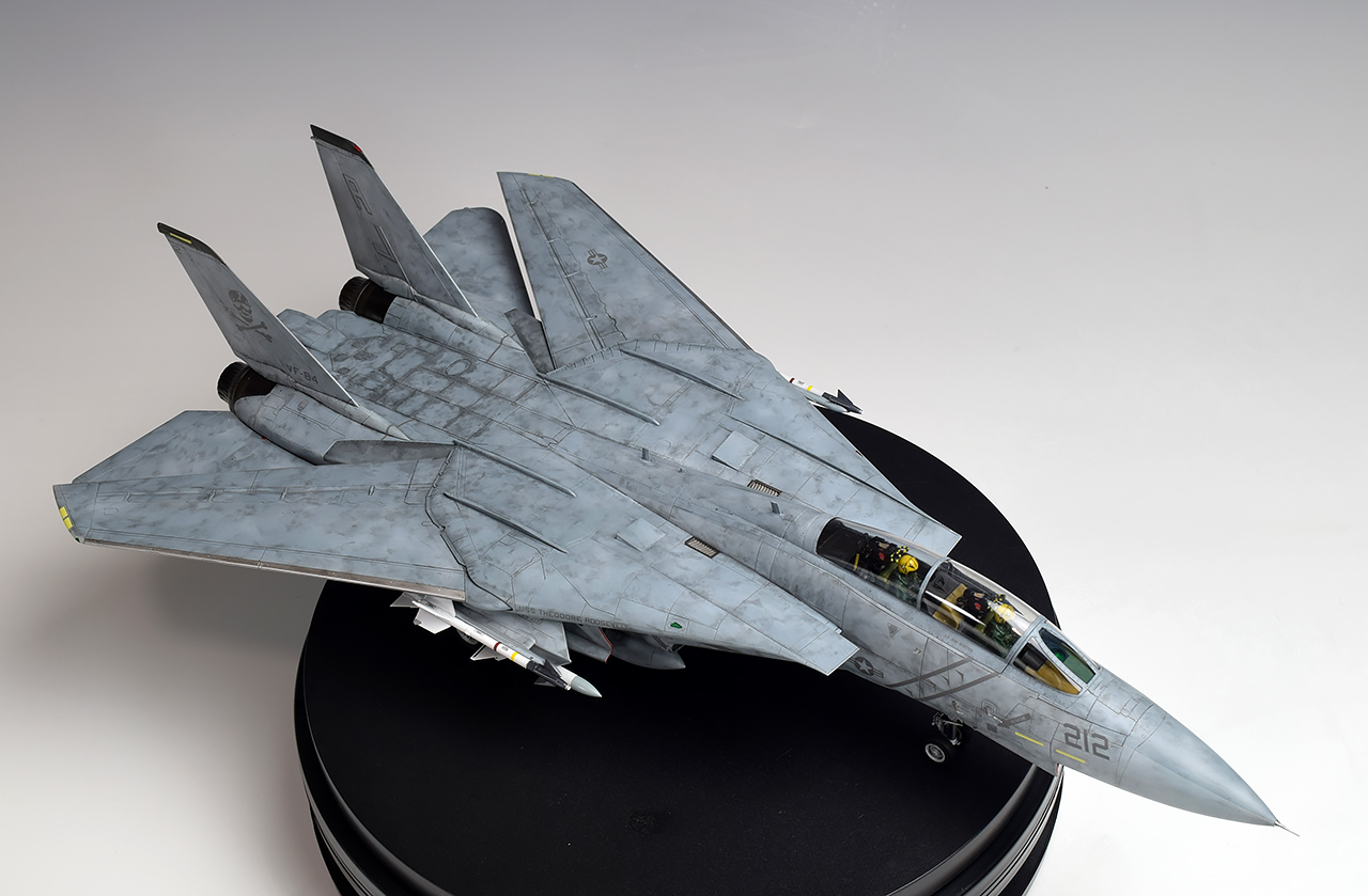 1/48 タミヤ F-14A VF-84ジョリーロジャース(ロービジVer.) 212