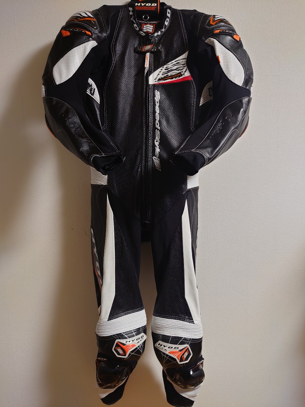 HYODのレーシングスーツ(とレーシングブーツ)買っちった - 自動二輪車