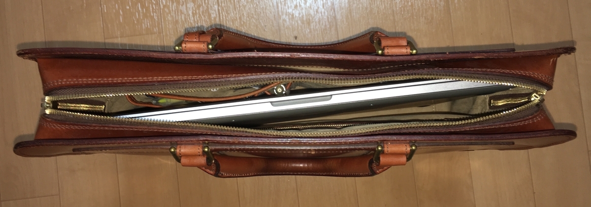 30代以上におすすめメンズブランド：GANZOの「ブリーフケース」という