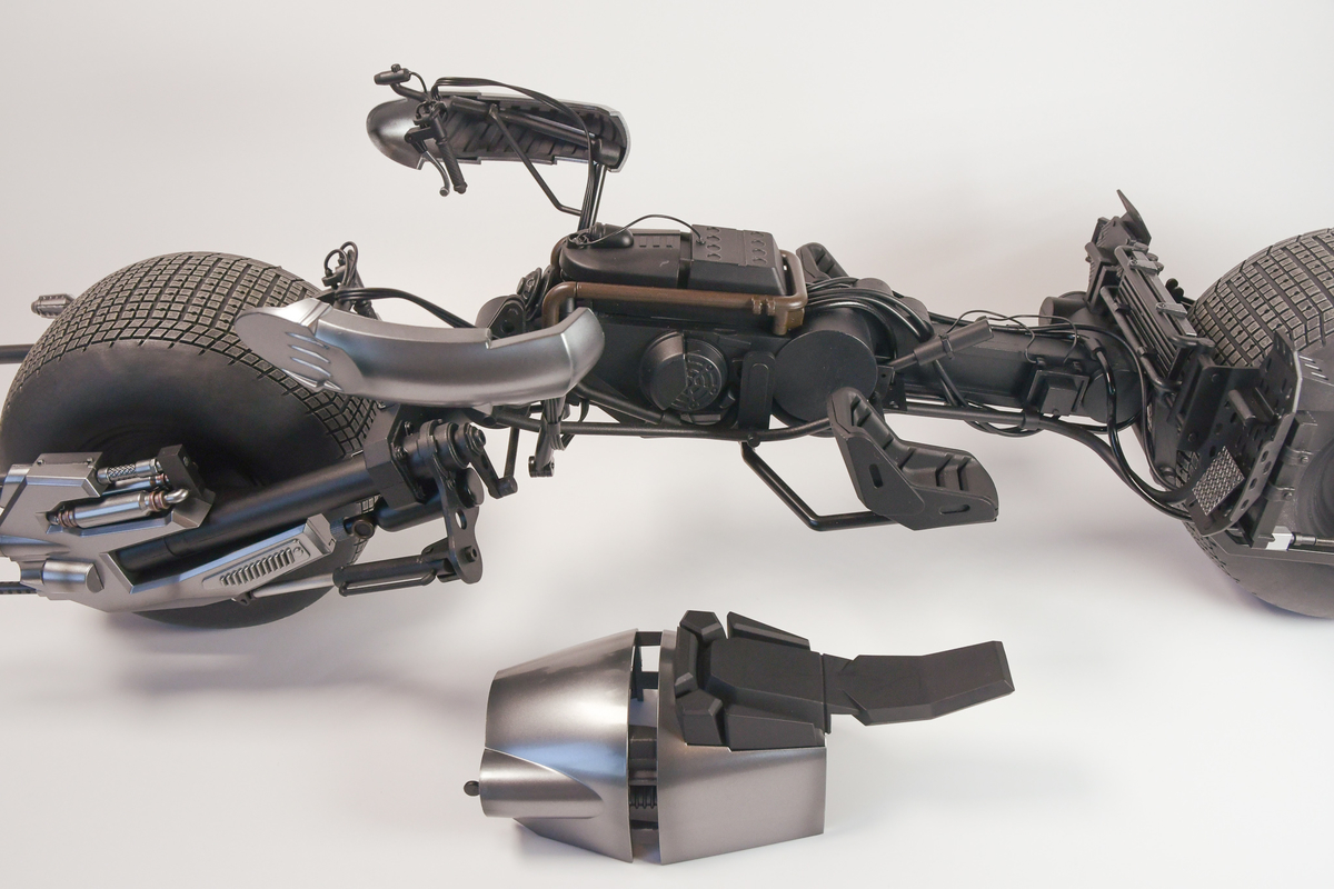 HOT TOYS BAT POD - TOP